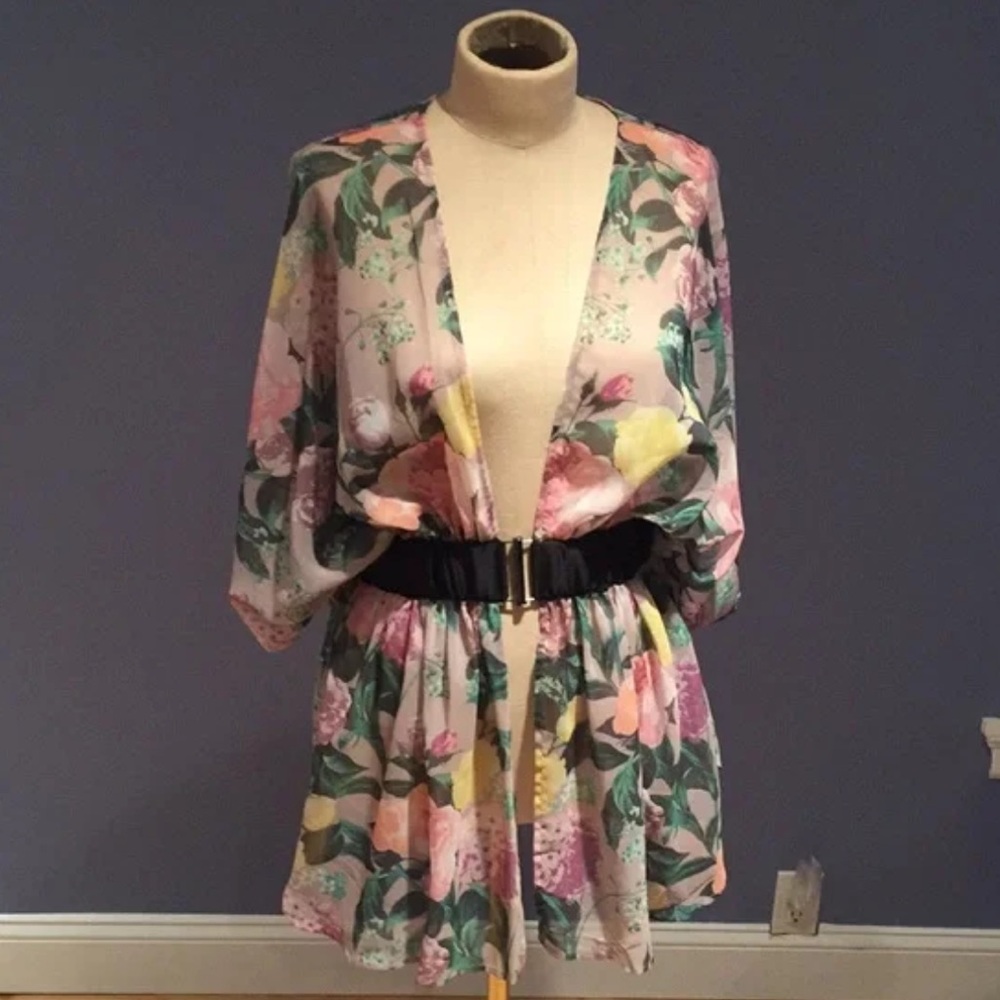 H&M Romantic Kimono style floral print sheer belted top